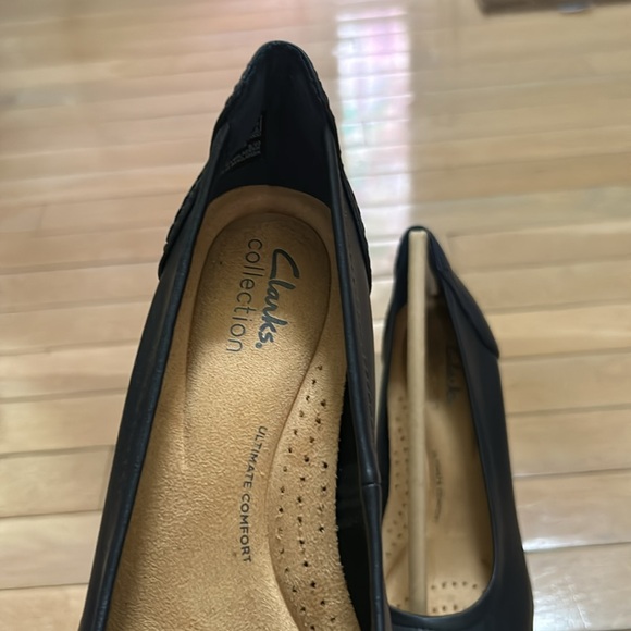 Clarks Women's, Nelley Pearl Pump Navy 7 M - Picture 4 of 6